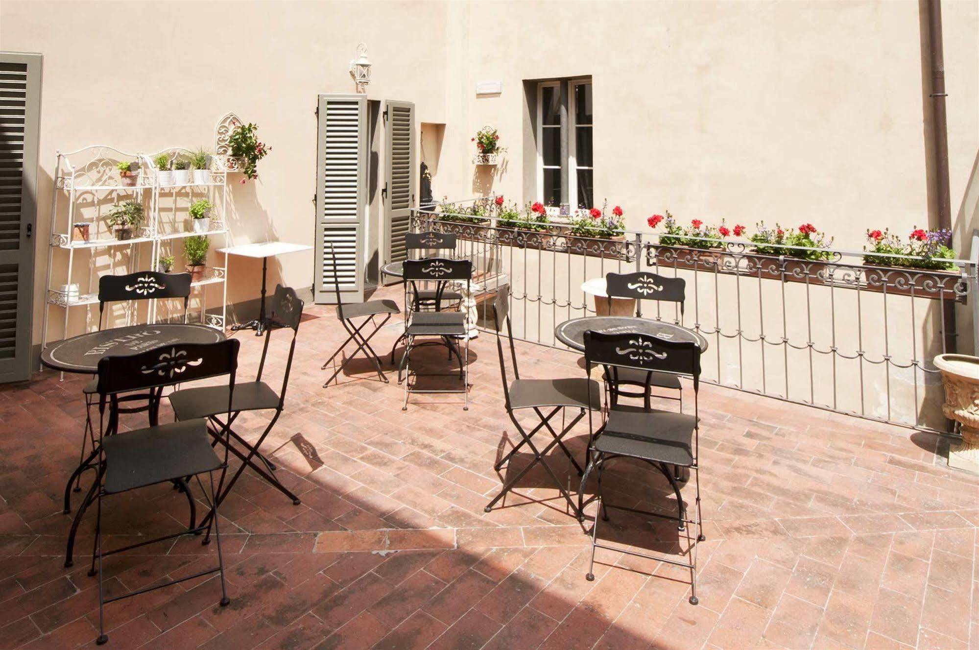 Locanda San Marco Residenza Caluri ปิสโตยา ภายนอก รูปภาพ
