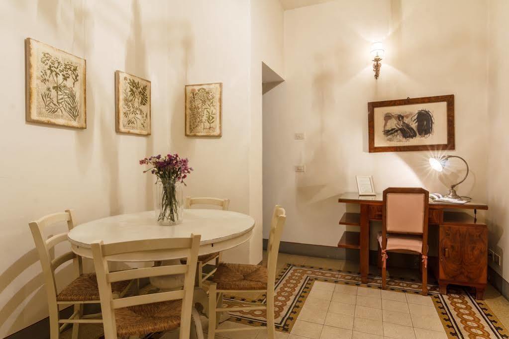 Locanda San Marco Residenza Caluri ปิสโตยา ภายนอก รูปภาพ